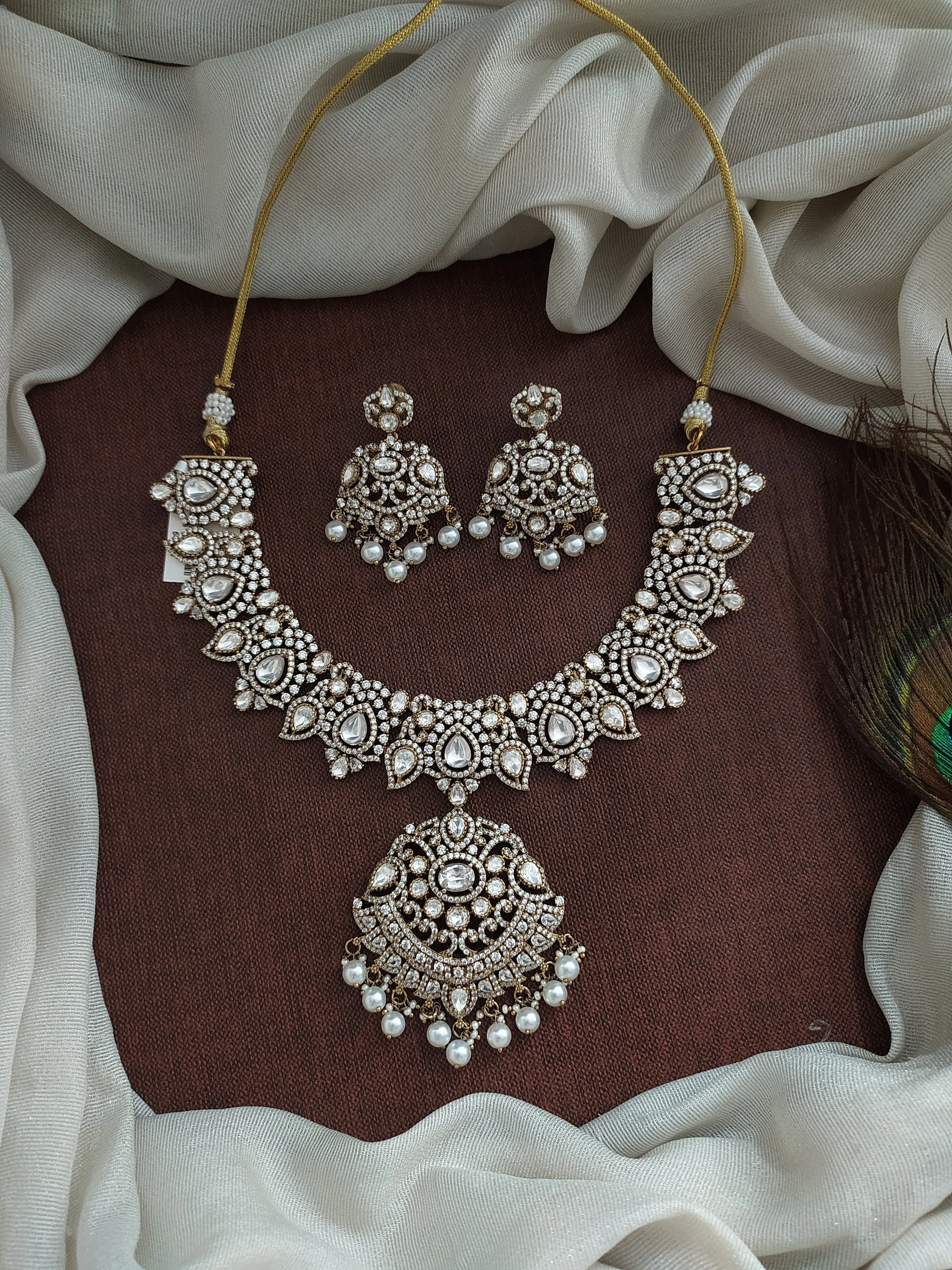 Elegant Victorian Necklace Sets in Pear-Shaped Moissanite Stones