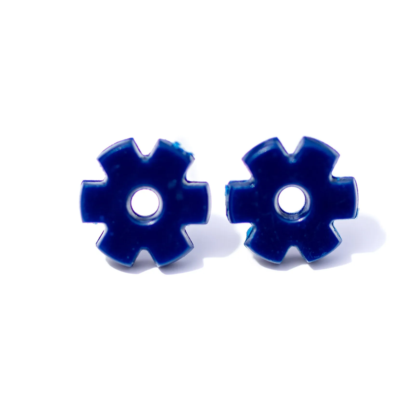 Navy Serrated Daisy Flower Stud Earrings