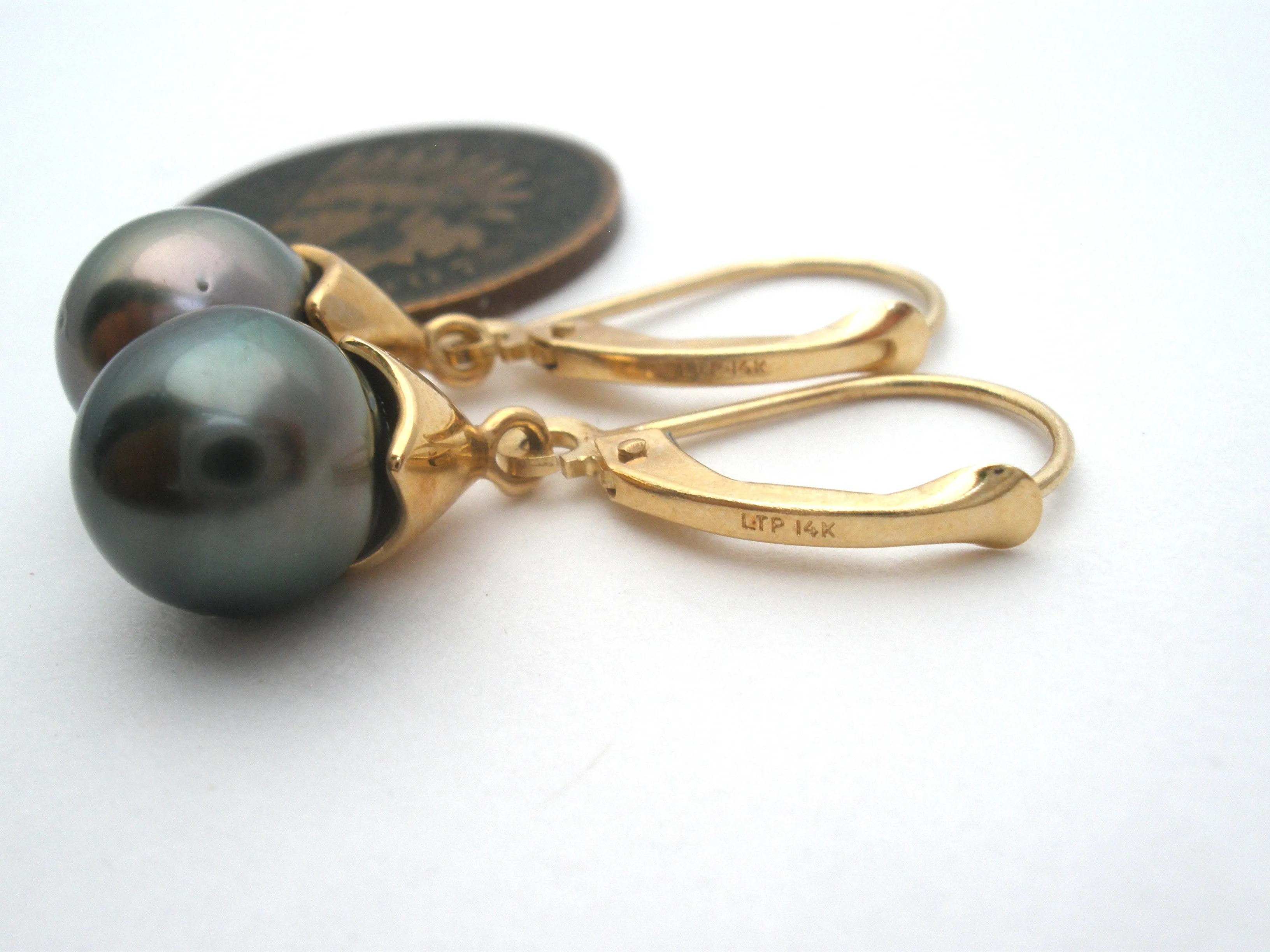 Tahitian Pearl Earrings 14K Gold Vintage