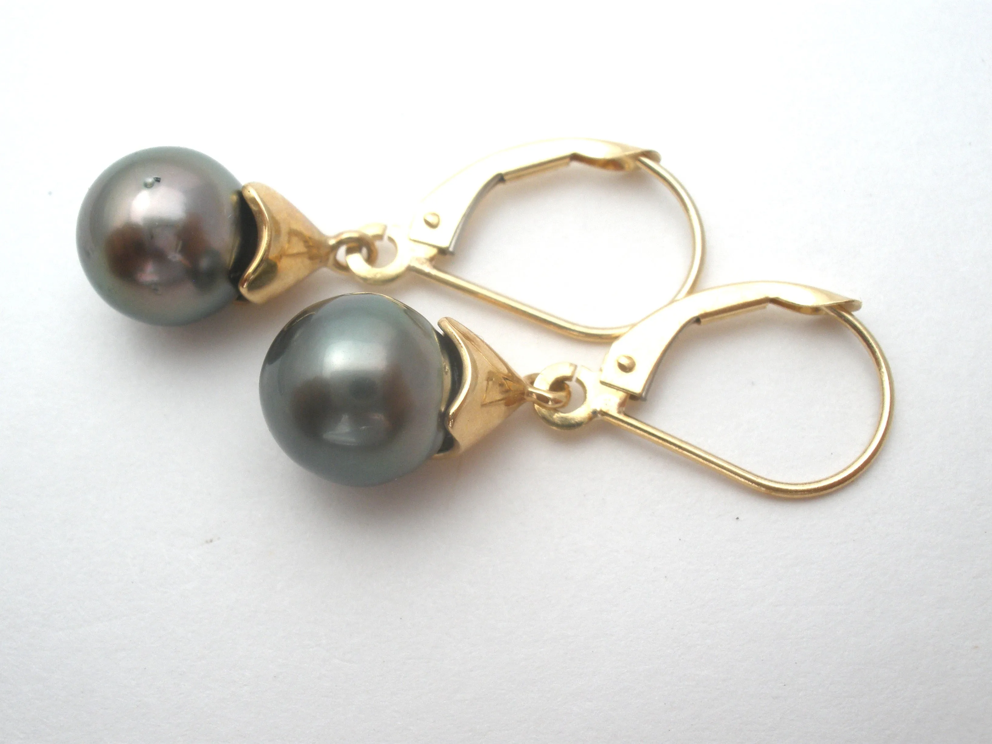 Tahitian Pearl Earrings 14K Gold Vintage