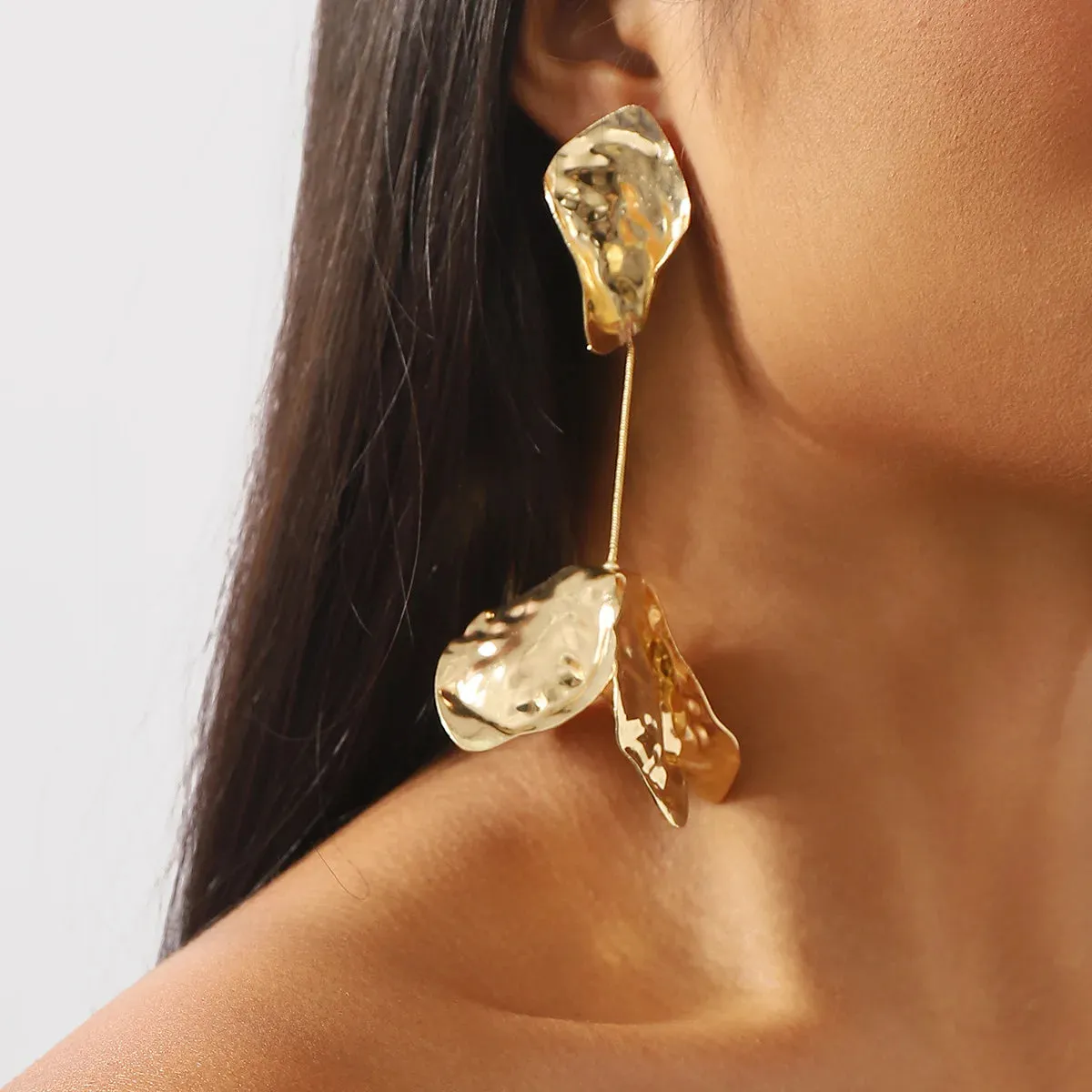 TEEK - Floral Metal Dangle Earrings